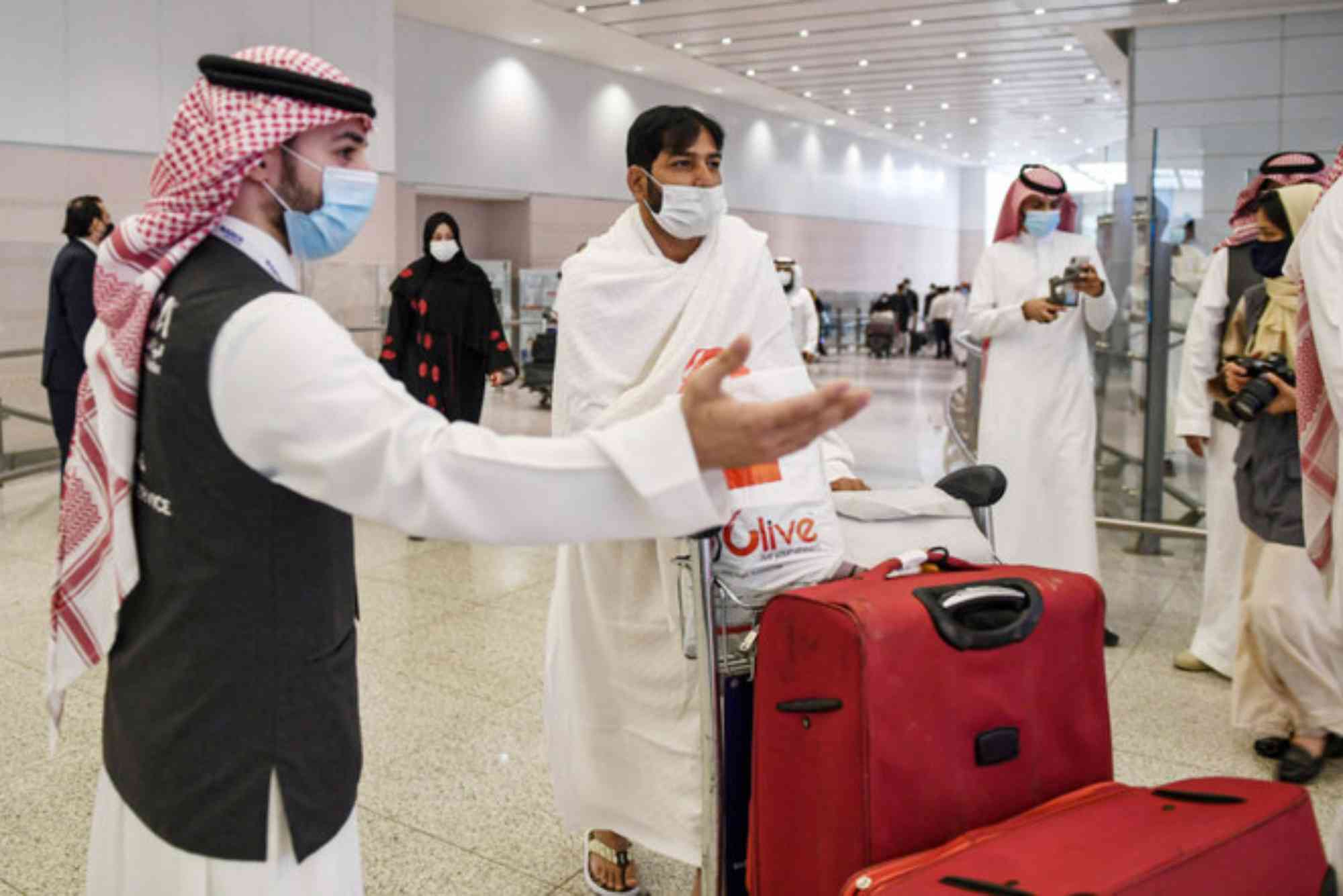 Top Mistakes to Avoid During Umrah – Tips for a Smooth Journey.