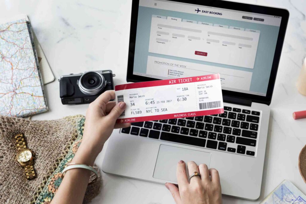 How to Avoid Hidden Fees When Booking Airline Tickets Online