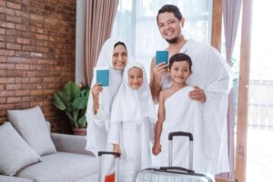 How to Stay Connected With Family While Performing Umrah.