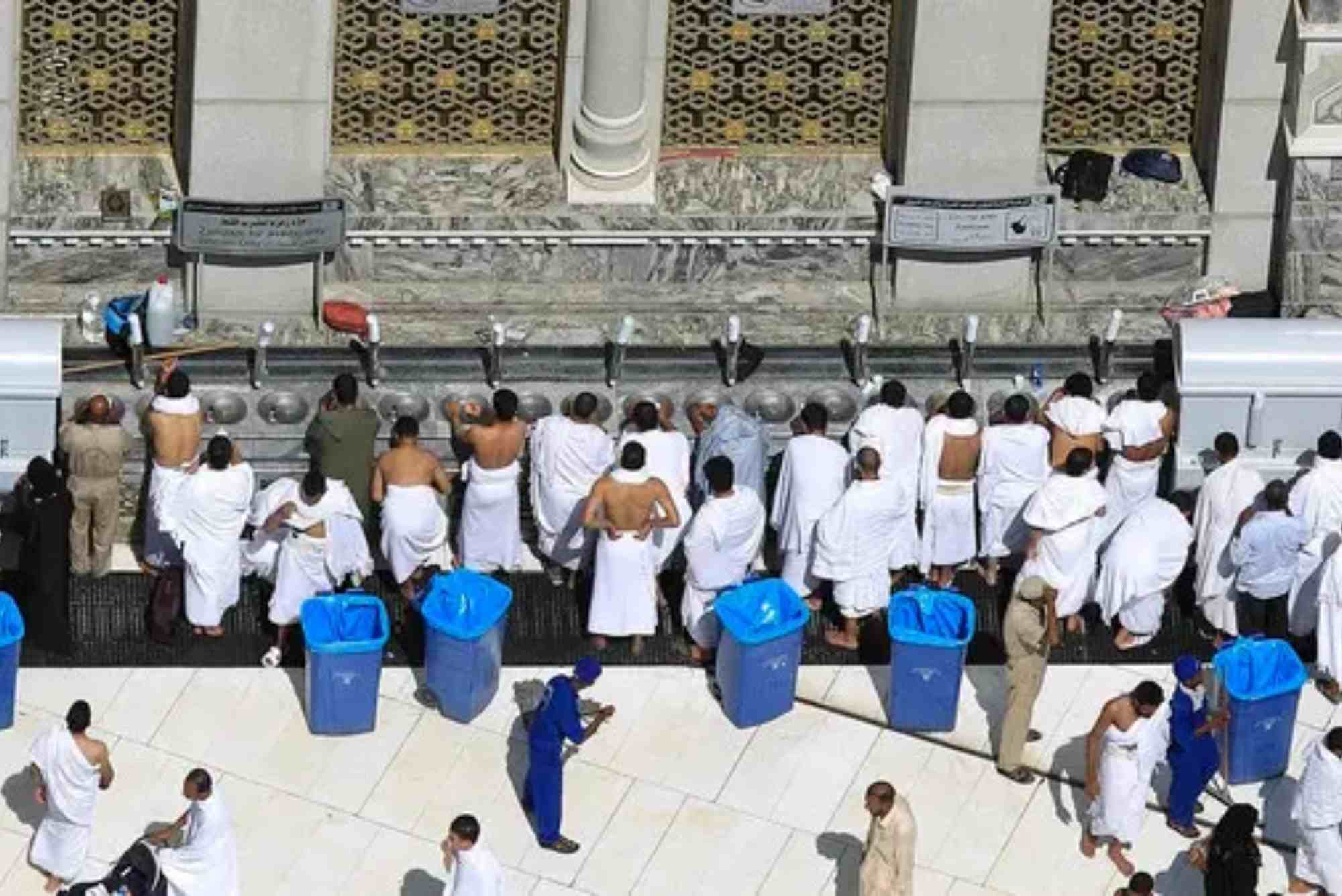 The Role of Zamzam Water in Umrah – History and Significance.