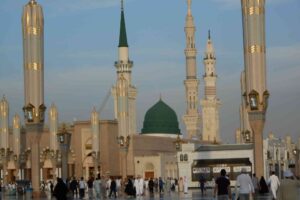 Top Places to Visit in Madinah After Completing Umrah.