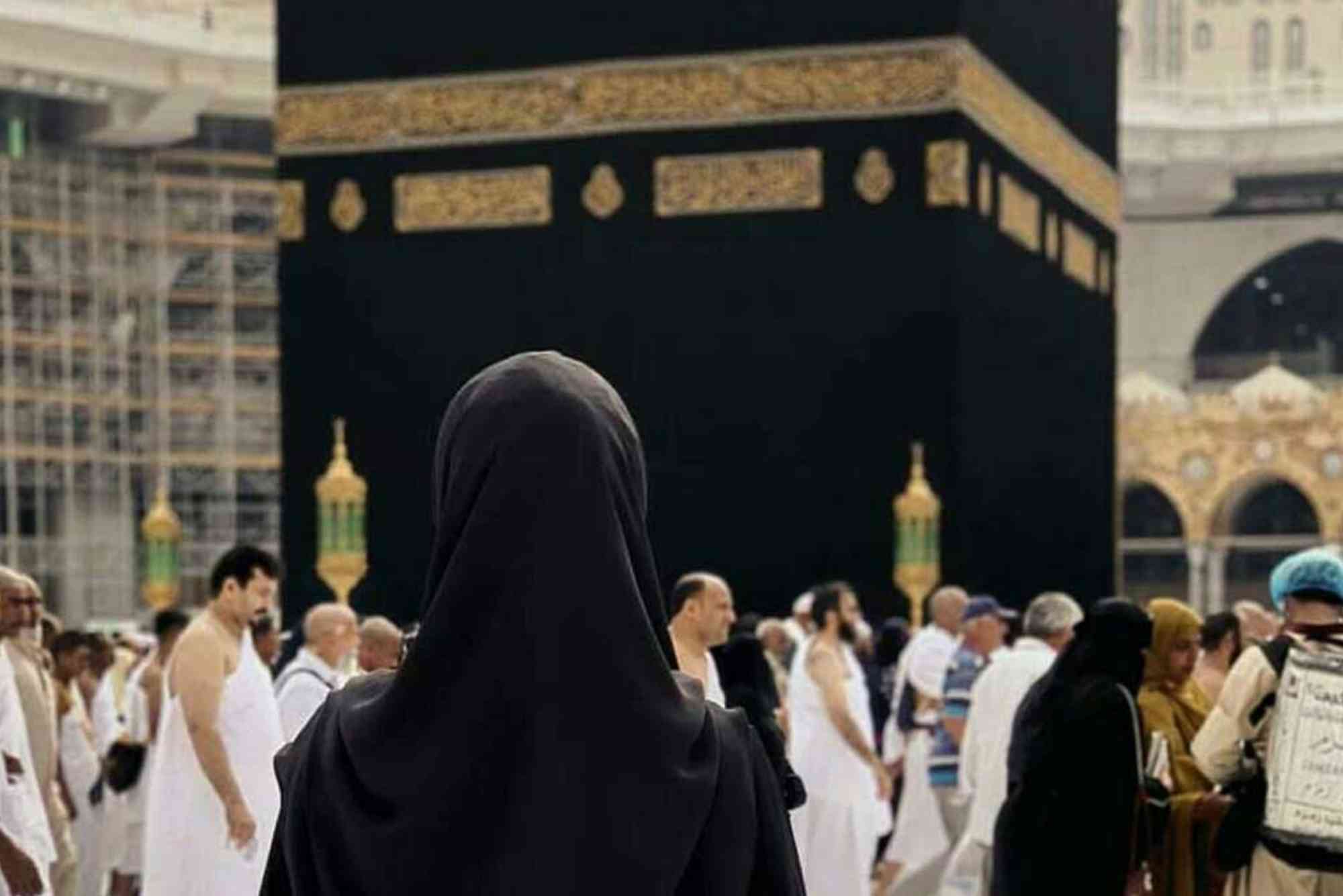 Women’s Guide to Performing Umrah – Essential Tips and Guidelines.